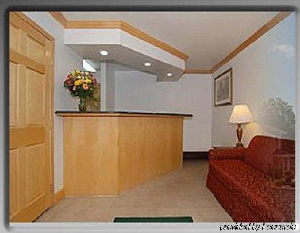 Tower Inn And Suites Of Guilford / Madison Interieur foto